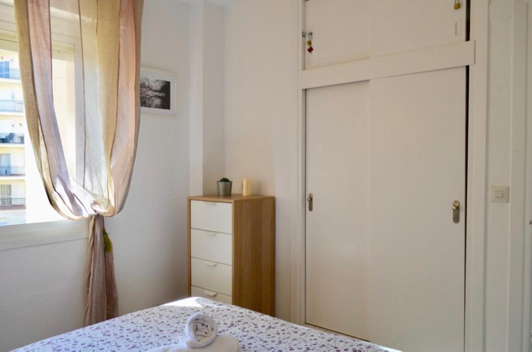 Carihuela Un Dormitorio Junto Al Mar Daire Torremolinos Dış mekan fotoğraf