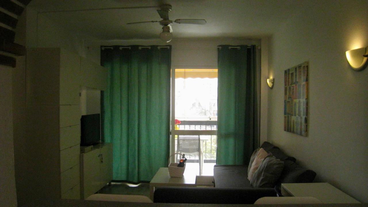 Carihuela Un Dormitorio Junto Al Mar Daire Torremolinos Dış mekan fotoğraf